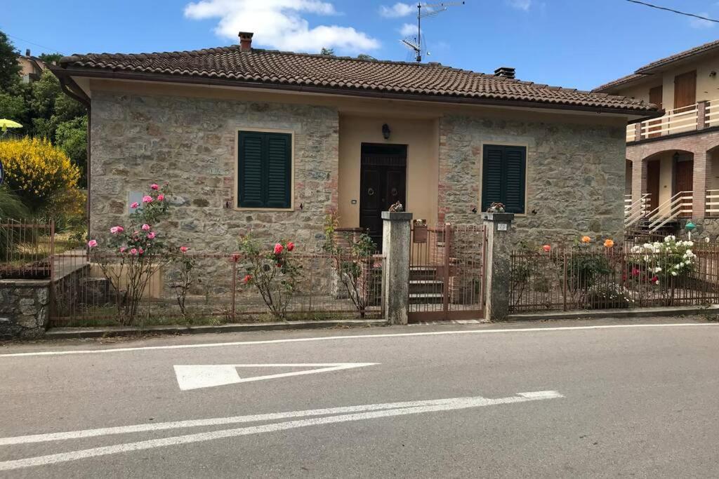 Villetta indipendente con giardino Campiglia dʼOrcia Esterno foto
